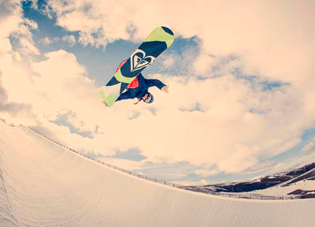 Torah Bright sigue haciendo leyenda