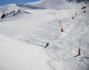   Las estaciones del grupo Aramon encaran la Semana Santa con mucha nieve