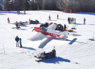 Un esquiador herido al caer una avioneta en Avoriaz