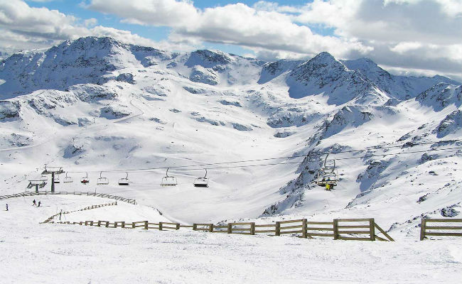 Por un extra, con forfait de Grandvalira esquiarás en Arcalís
