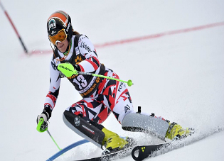 Nicole Hosp anuncia el fin de su carrera