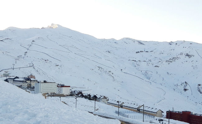 Sierra Nevada; récord de esquiadores en un mes de febrero