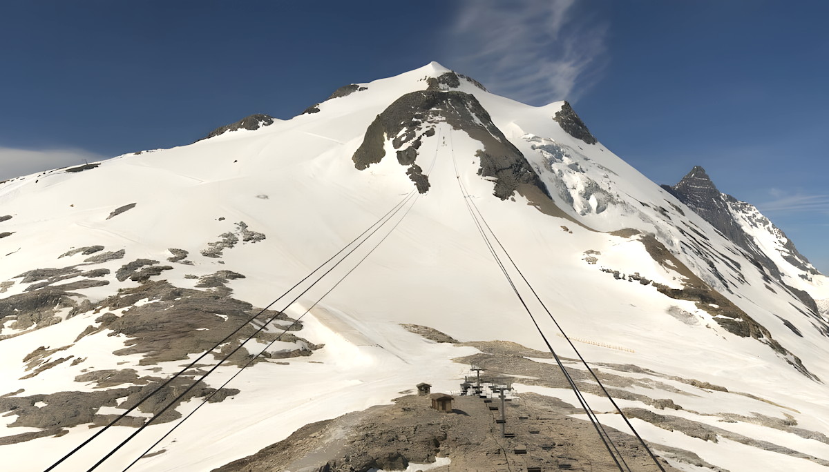 Tignes estrena su temporada de esquí de verano en el glaciar de la Grande Motte