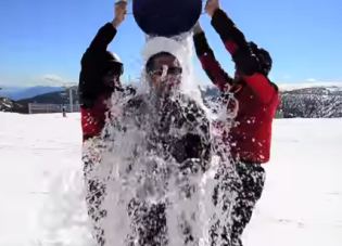 El #IceBucketChallenge llega a los profesionales de la nieve