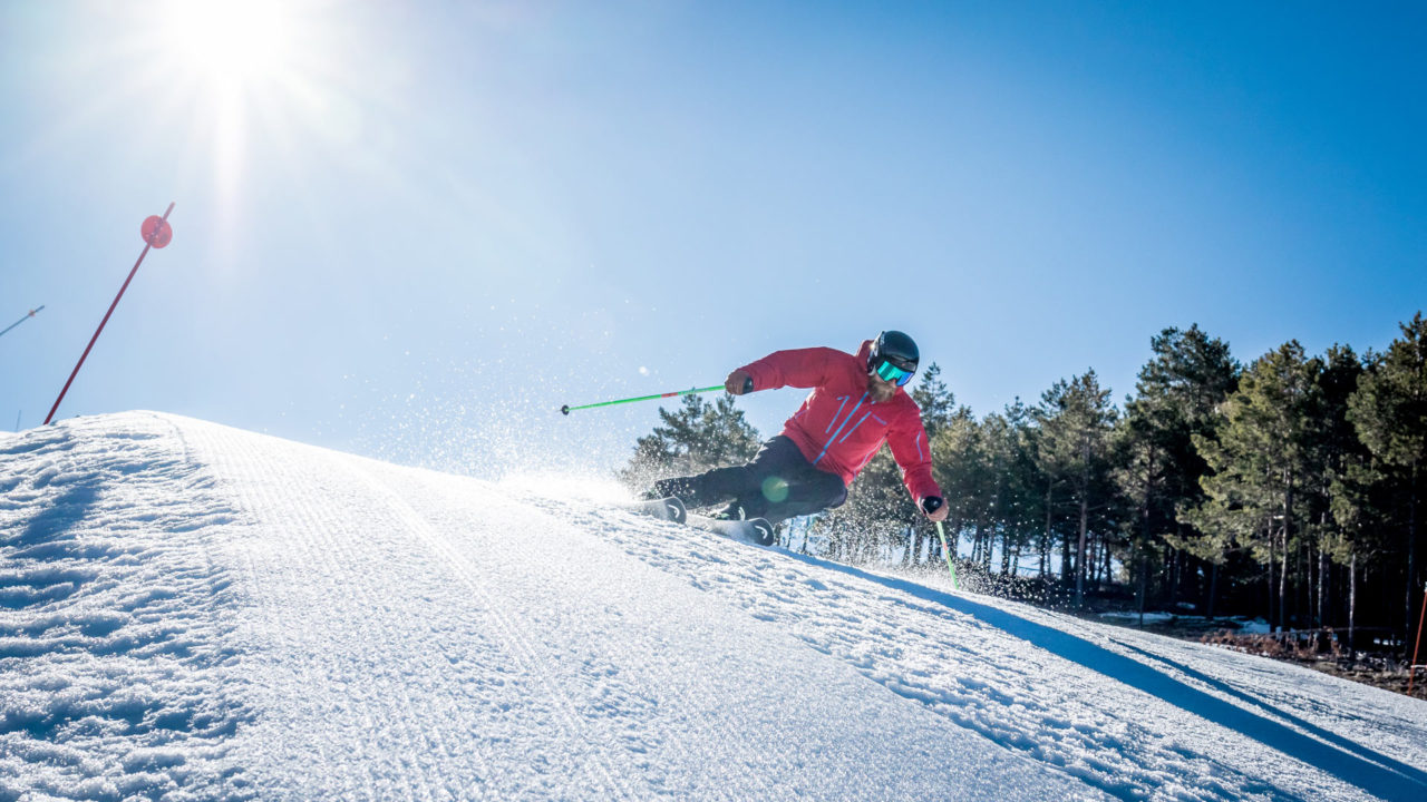 ¿Qué es el esquí alpino? Todo lo que debes saber