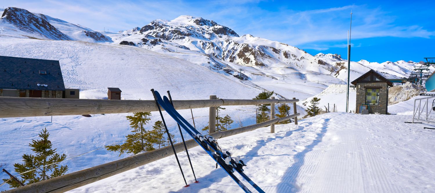 Competiciones, aprés-ski y 230 km esquiables en las estaciones de Aramón