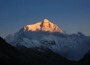El Everest podría quedarse sin glaciares para 2100