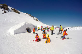 Diversión asegurada en Sierra Nevada con The Ski Fest