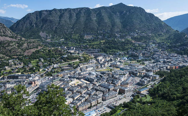 Andorra permitirá la salida controlada de los ciudadanos