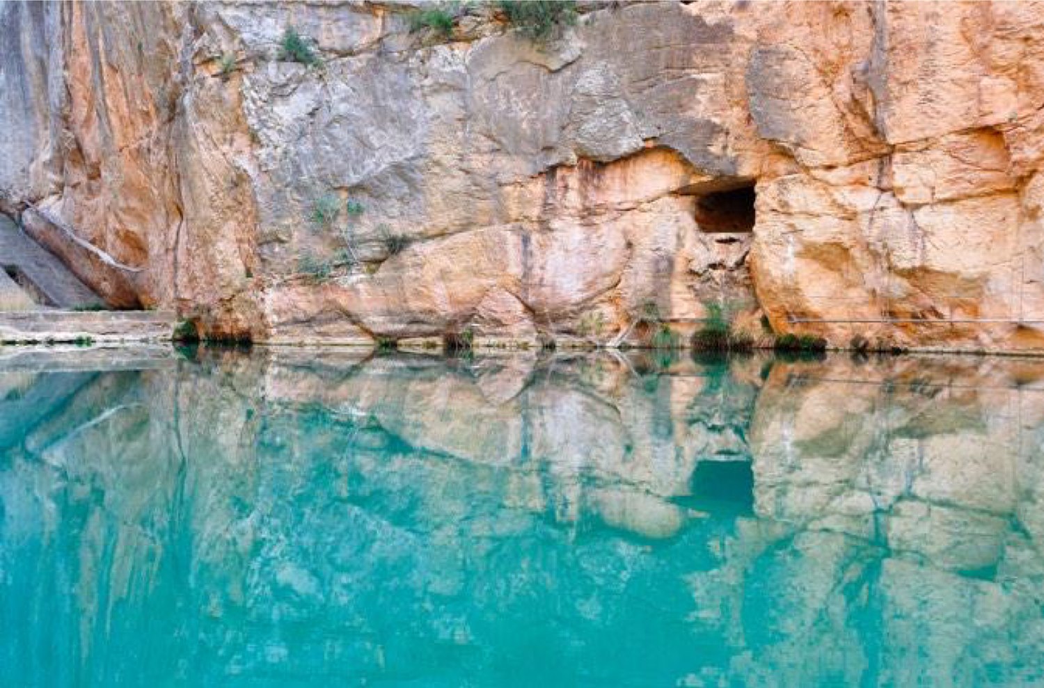 Las 10 piscinas naturales más mágicas de España